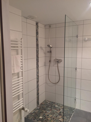 Bathroom 5, La Cour du Bailli, Haut-Rhin