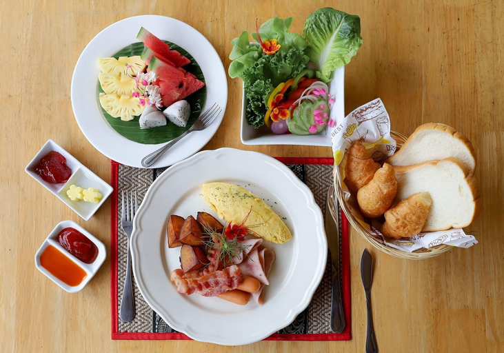 Food & Drinks 5, The Golddigger's Resort, Phuket Island