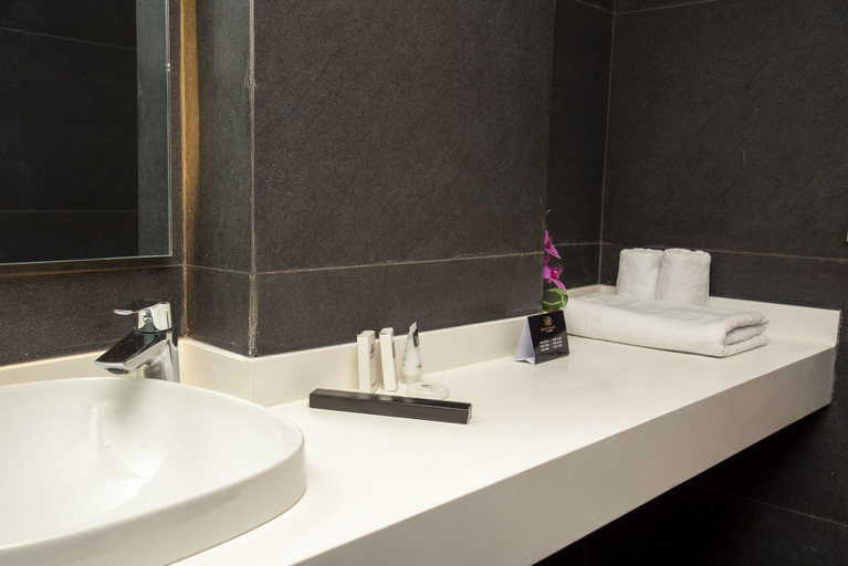 Bathroom 4, VERTIGO HOTEL, Eti-Osa