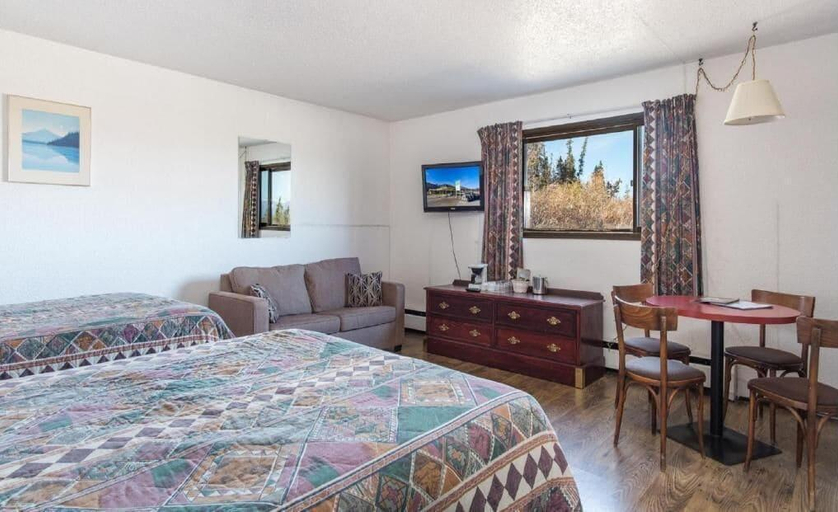Bedroom 1, TALBOT ARM MOTEL, Yukon