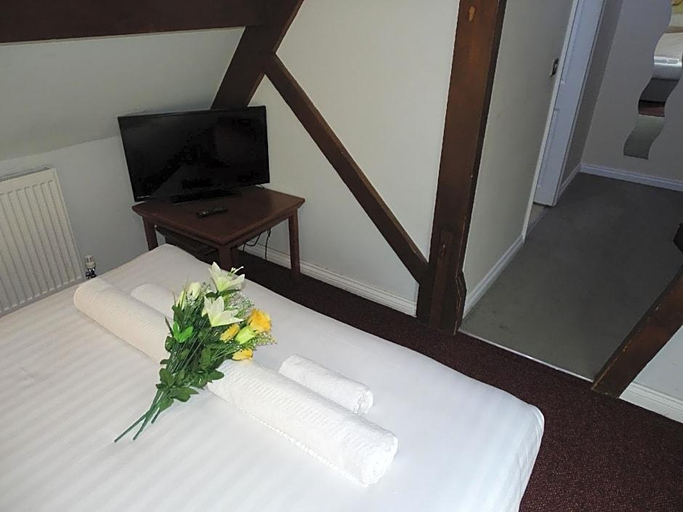 Bedroom 3, Milverton Hotel by Bevolve - Free Parking, Manchester