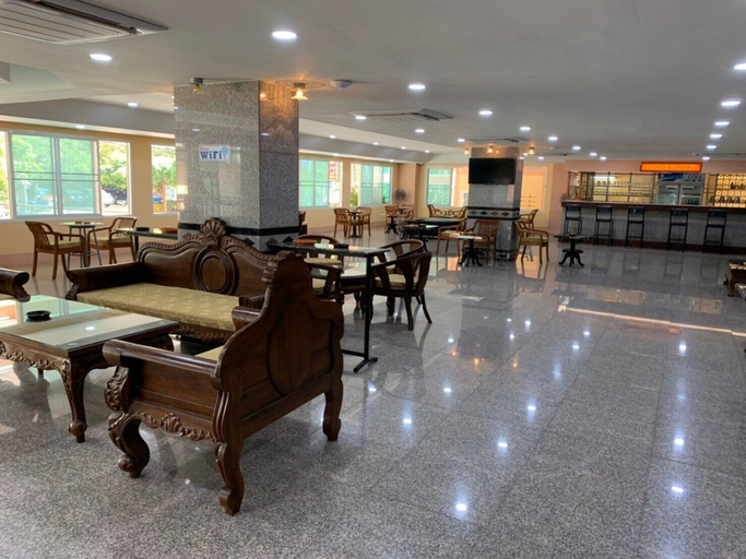 Food & Drinks 5, A.A. Pattaya Golden Beach Hotel, Pattaya