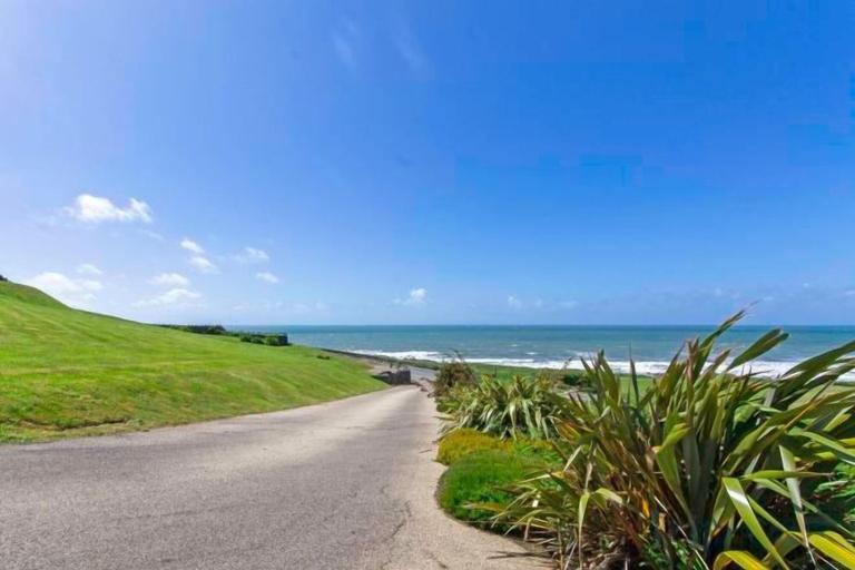 Beach, Stables - BEST Sea views in Croyde! Sleeps 8, Devon