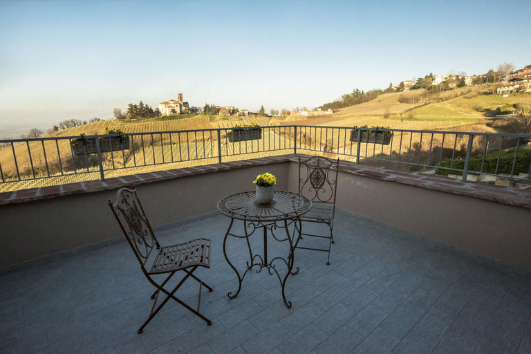 Terrace 4, 700Enolocanda, Pavia