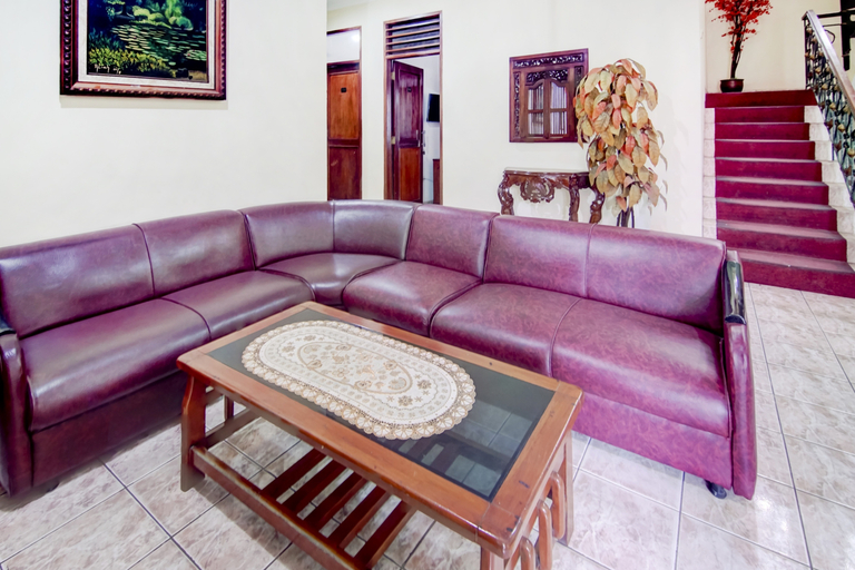 Lobby 2, 3133 Wisma Yampi Syari'Ah, Jakarta Selatan