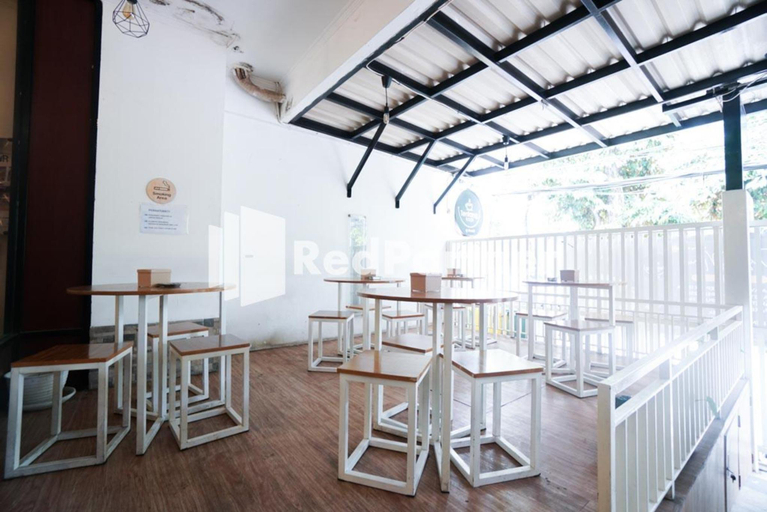 Restaurant 5, Eascot Hotel RedPartner, Central Jakarta