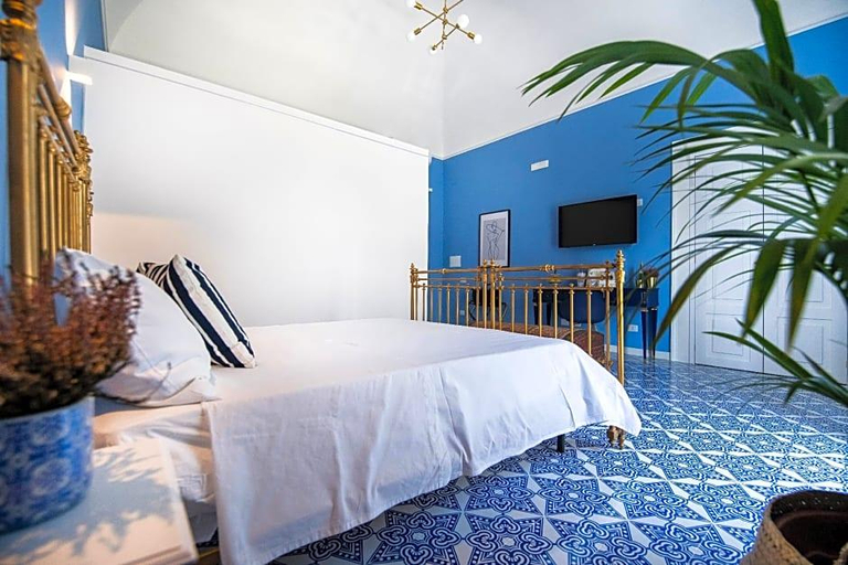Bedroom 3, Crudo Home, Napoli