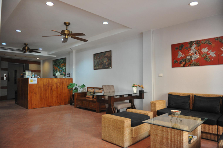 Public Area 2, Drop Inn Bangkok, Khlong Toey