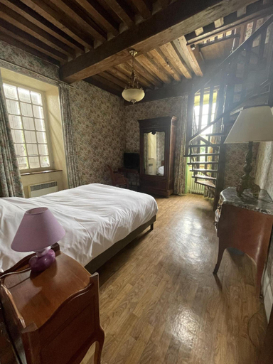 Room 5, Chateau De La Berchere, Côte-d'Or