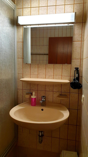 Bathroom 4, Hotel Viva Diva, Stuttgart