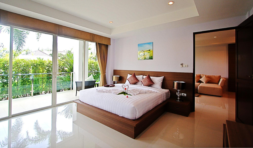 Room 4, Bangtao Tropical Residence, Phuket Island
