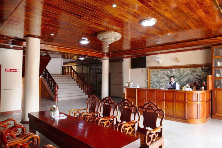 Food & Drinks 5, Mittaphap Ii Hotel, Luang Prabang