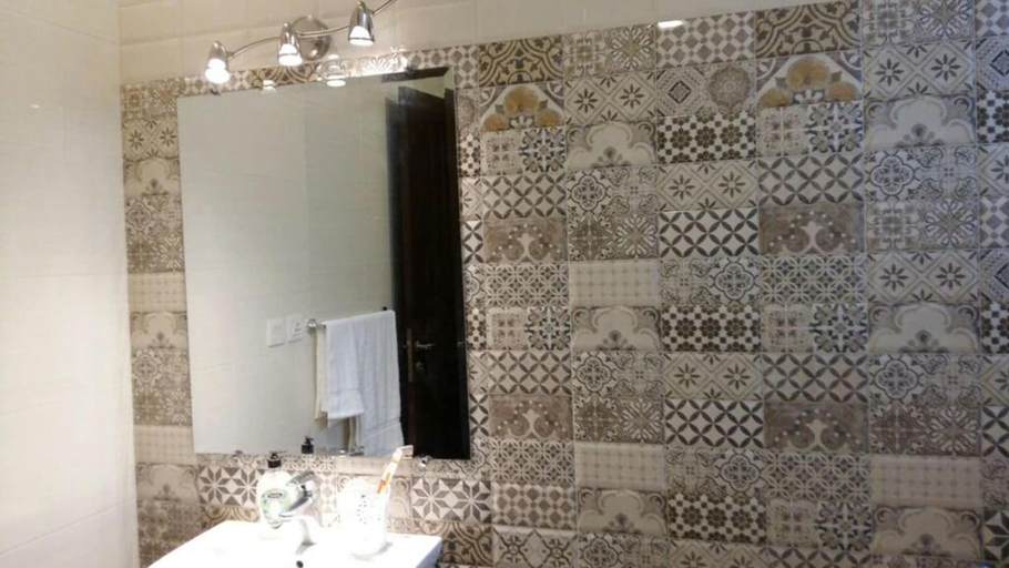 Bathroom 4, Serene Residence, Islamabad