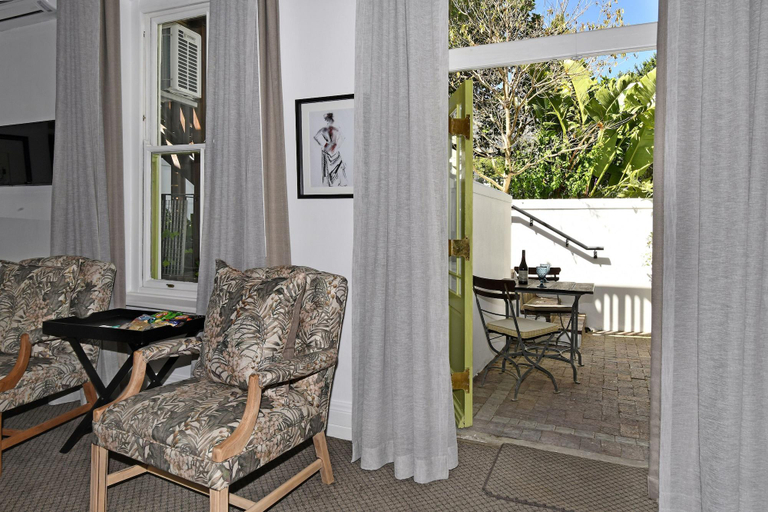 Room 2, Ashbourne Boutique Guest House, Cape Winelands