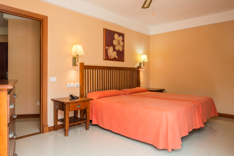 Bedroom 3, Galeon Hotel, Santa Cruz de Tenerife