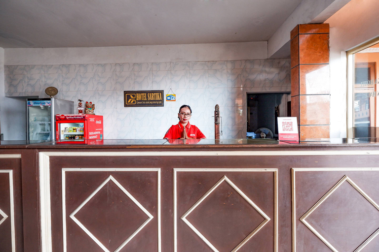 Lobby 3, Super OYO 2855 Sartika Hotel Pati, Pati