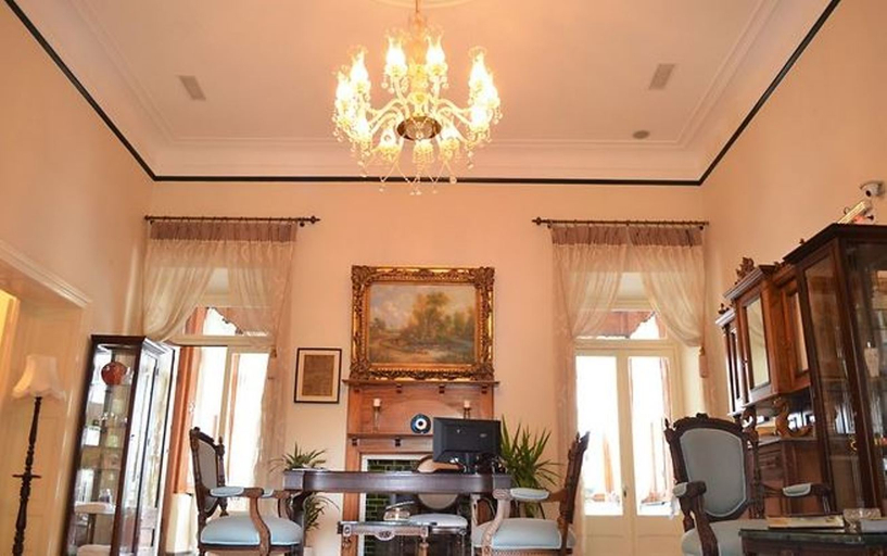 Others 5, Villa Levante, Bornova