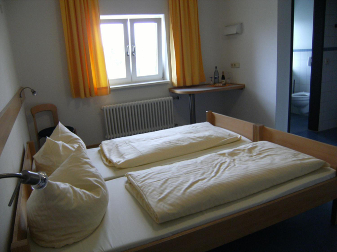 Bedroom 3, Jugendherberge Stuttgart, Stuttgart