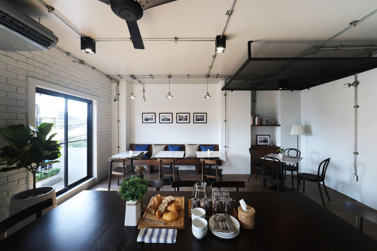 Food & Drinks 5, Sukh Serviced Apartment, Hat Yai