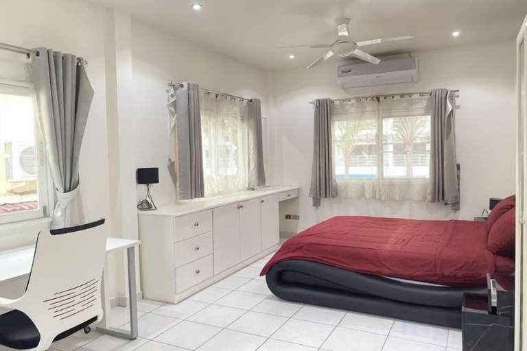 Room 5, Royal park village, Pattaya