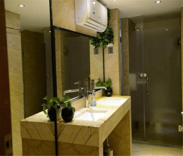 Room 3, Shenzhen Port Apartment, Shenzhen