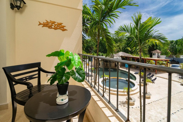 Room 5, Grand Laguna Beach Properties by Caribe Stays, Sosua
