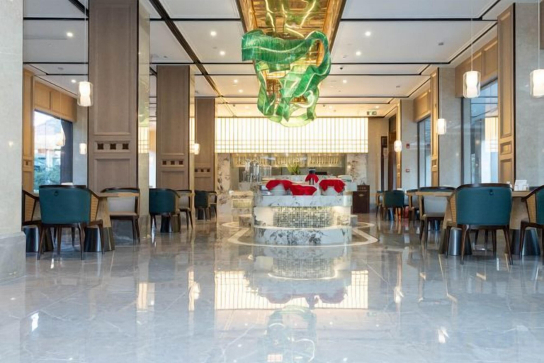 Others, Yangzi Hotel, Nanjing