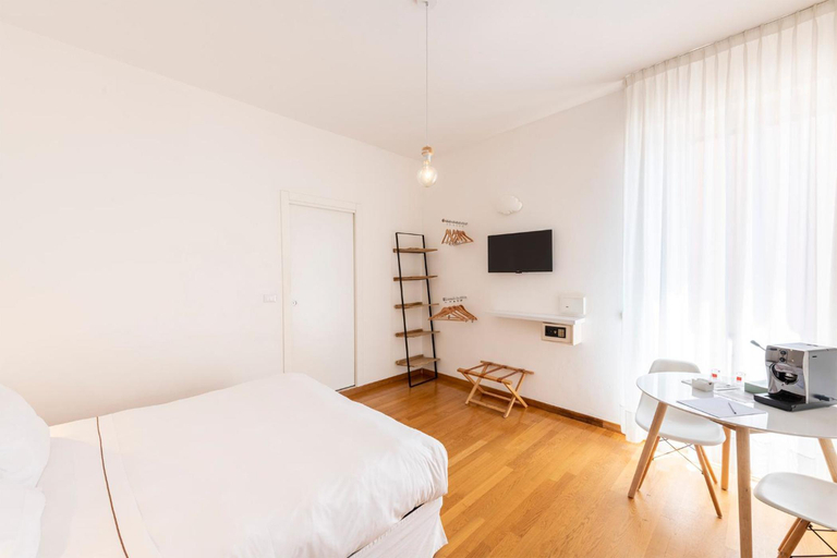 Bedroom 3, Hotel San Michele, Savona