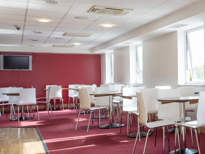 Food & Drinks 5, Travelodge St Austell, Cornwall