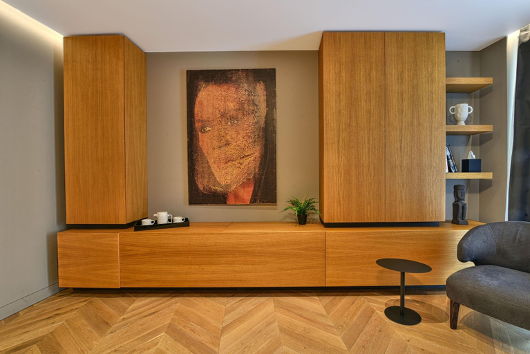 Room 5, Nikiou Suites, Attica
