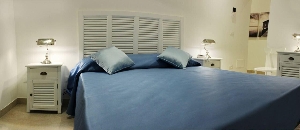 Room 2, L Etoile, Foggia