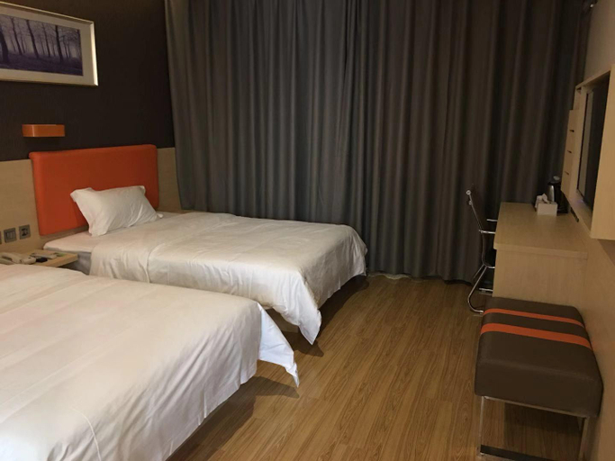 Bedroom 5, 7 Days Premiuma Xingtai Zhongxing West Street Gush, Xingtai