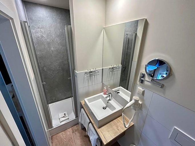 Bathroom 5, Hotel In der Mühle, Zwickau