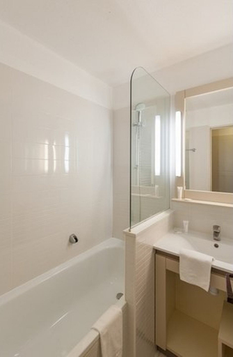 Room 3, Residence L'Anse de Pramousquier, Var