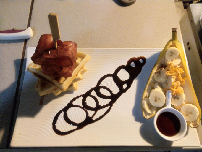 Food & Drinks 5, The Red Hut Inn