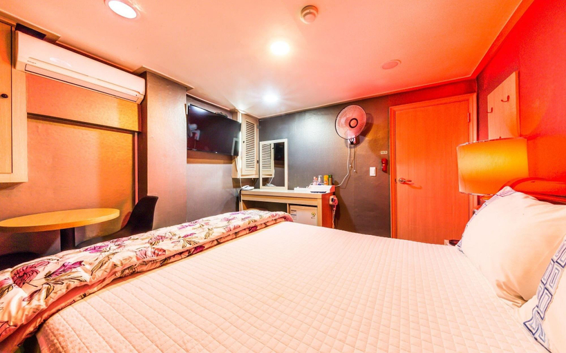 Room 5, Yeongdeungpo Market Max Motel, Yeongdeungpo