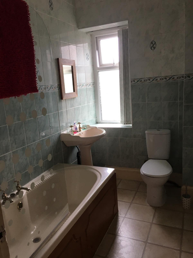 Bathroom 3, The Sportsman Whitworth, Lancashire