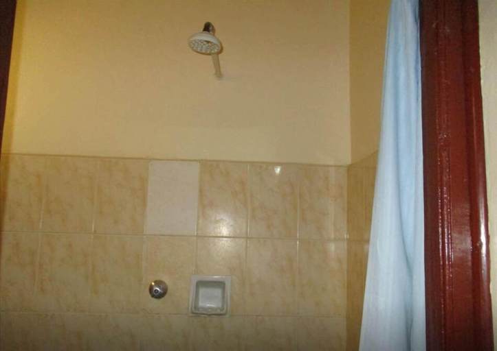 Bathroom 3, Ganjoni wananchi Hotel, Mvita