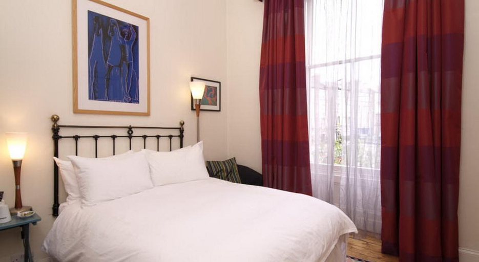 Room 4, Southside Guest House, Edinburgh