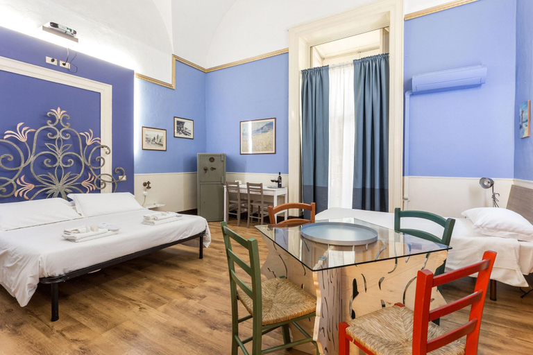 Bedroom 1, Let's B&B, Catania