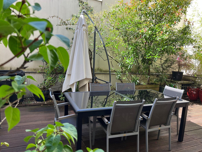 Terrace 4, Les Ra Sidences Lavaud, Paris