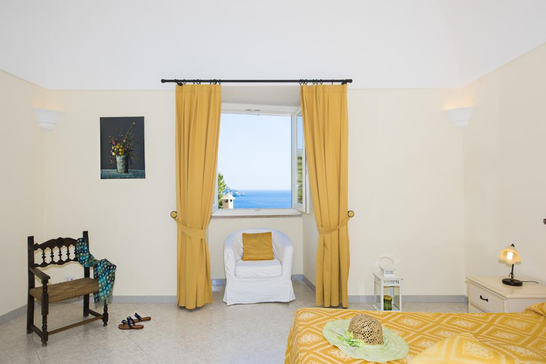 Bedroom 2, Alcione Residence, Salerno