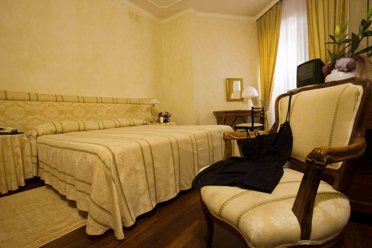 Room 3, Negresco, Rimini