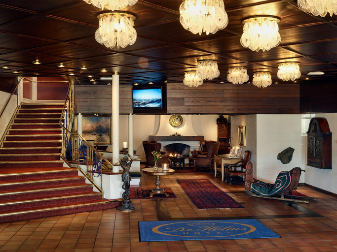 Public Area 4, Dr. Holms Hotel, Hol