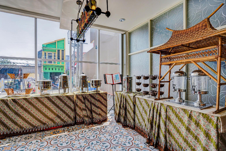 Restaurant 3, 90584 Rumah Familiku Syariah, Surabaya