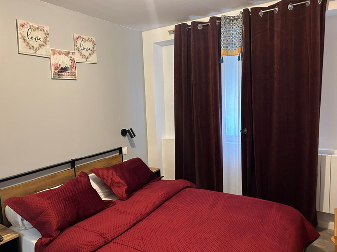 Bedroom 3, Hotel Saint Charles, Yvelines