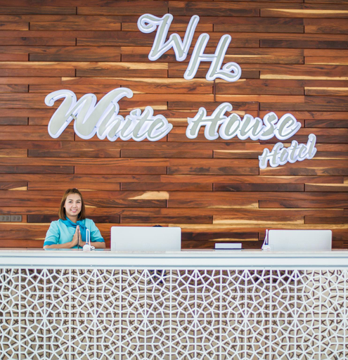 Public Area 2, White House Hotel, Muang Tak