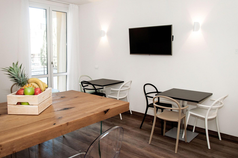 Others 5, Homy Bnb, Florence