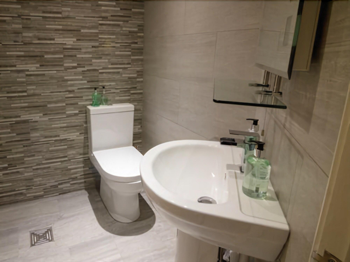 Bathroom 4, The Red Pump Inn, Lancashire