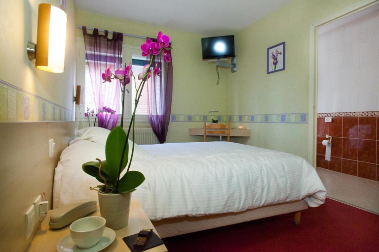 Room 2, Logis Hotel le Commerce Guichen, Ille-et-Vilaine